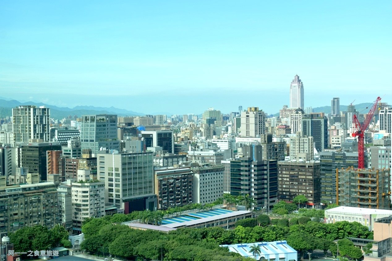 台北國泰萬怡酒店 窗景