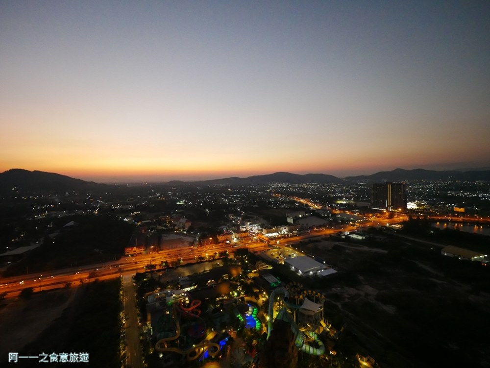 Vana Nava Sky.華欣高空酒吧.夜景