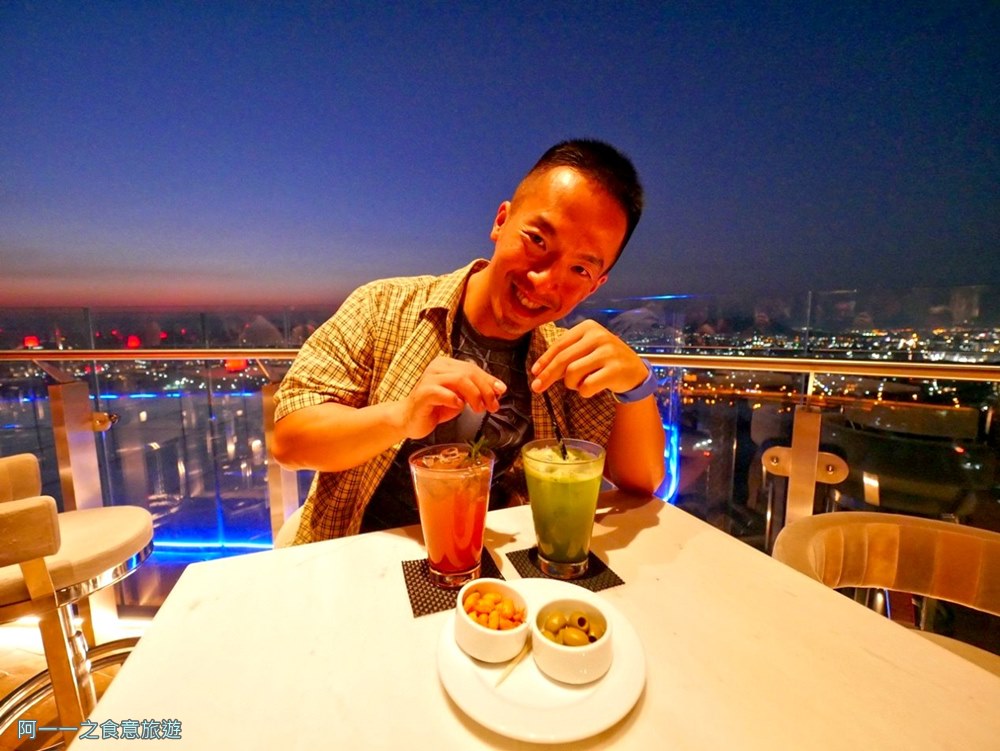 Vana Nava Sky.華欣高空酒吧.夜景