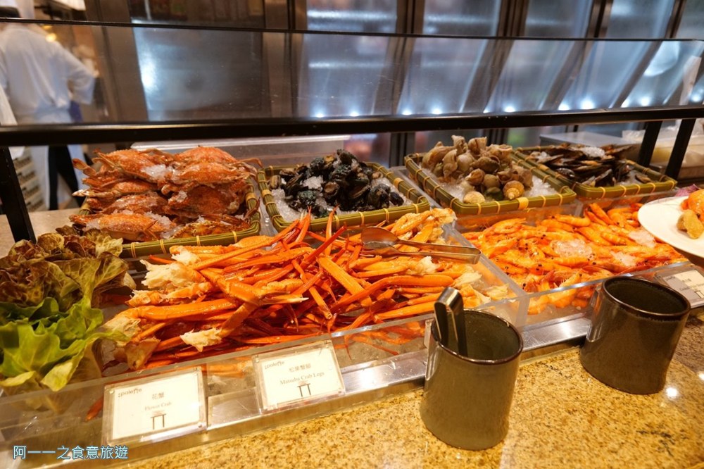 台北美福大飯店彩匯自助餐廳.松葉蟹吃到飽