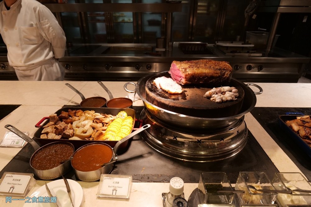 台北美福大飯店彩匯自助餐廳 牛排吃到飽