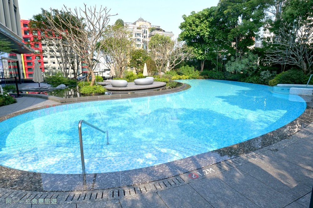 台中勤美洲際酒店泳池