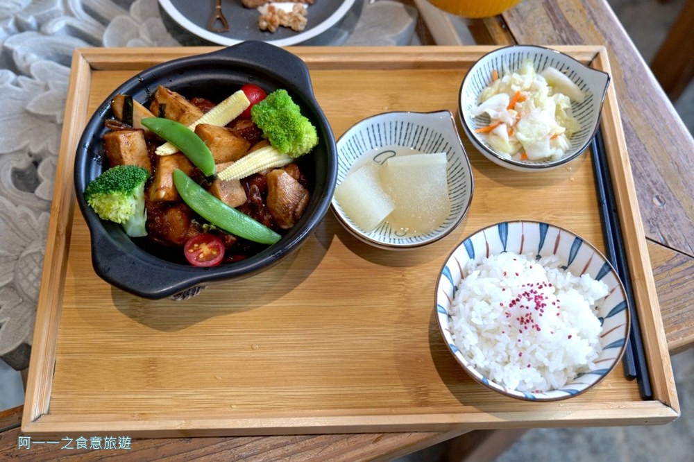 海邊灶咖.三芝淺水灣咖啡廳.三杯雞套餐