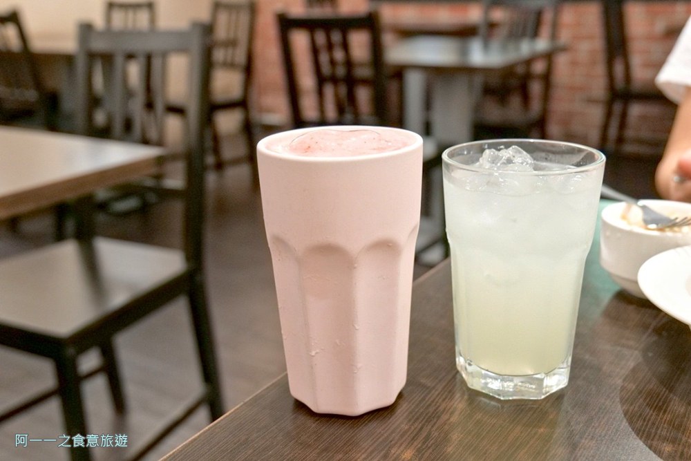 耶魯小鎮.高雄加拿大菜.三多商圈美食餐廳