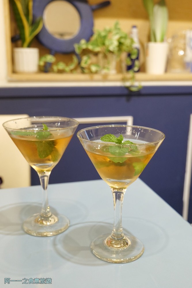 沙灘小酒館.墾丁船帆食美食