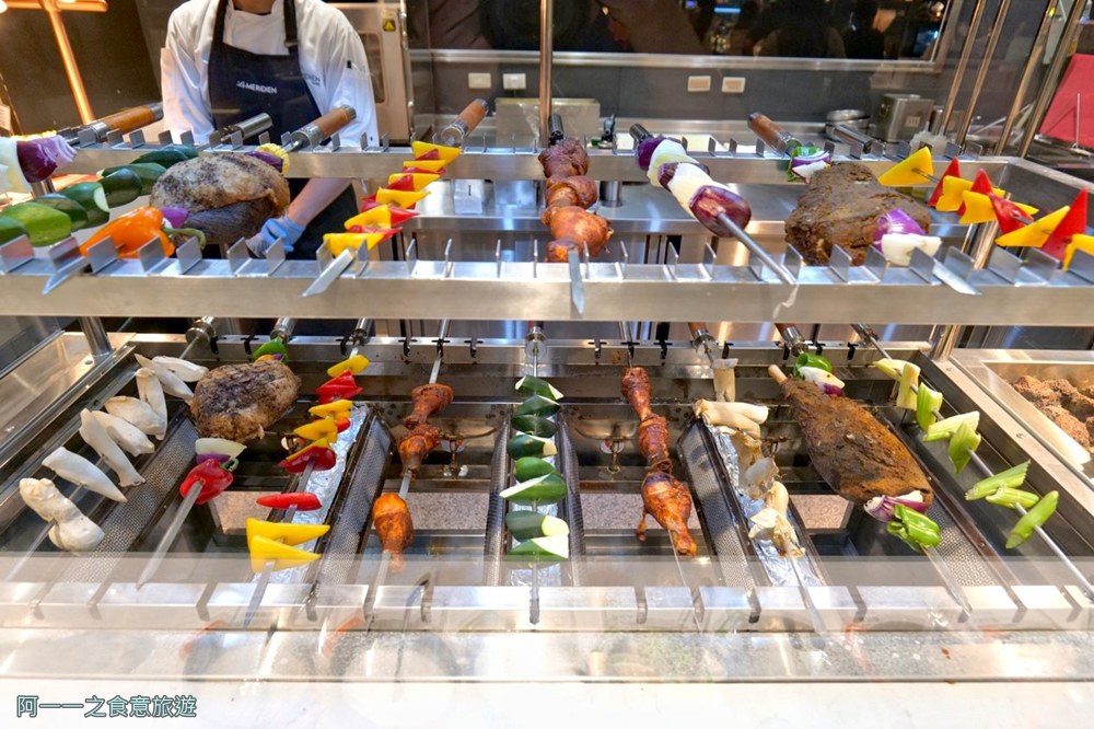 寒舍艾美酒店探索廚房.台北龍蝦吃到飽.帝王蟹.海鮮