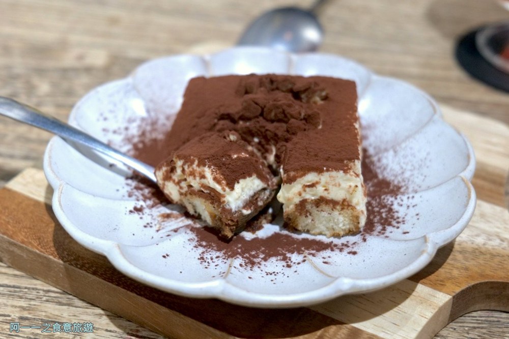 Coffee.Smith石牌店 甜點提拉米蘇