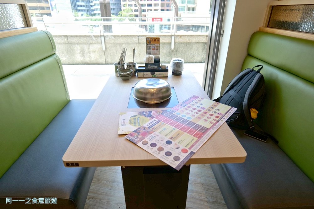 涮乃葉統一時代市府店.台北信義區火鍋吃到飽