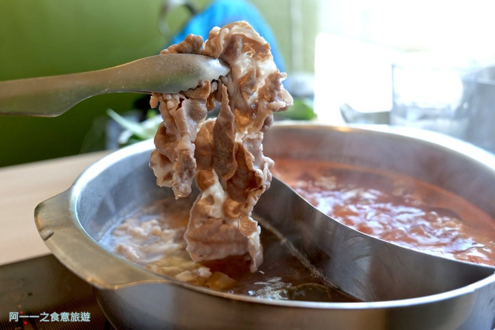 涮乃葉統一時代市府店.台北信義區火鍋吃到飽