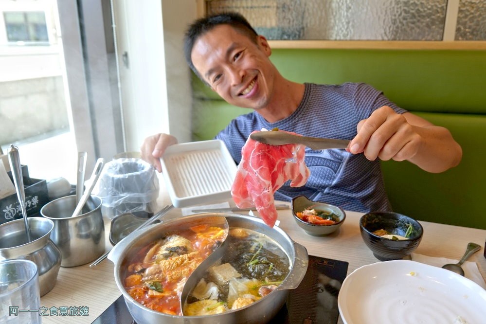 涮乃葉統一時代市府店.台北信義區火鍋吃到飽