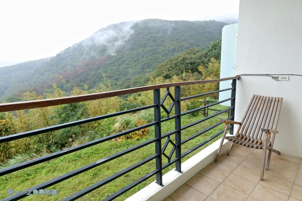 陽明溫泉渡假村.菁山遊憩區 煙嵐景觀湯屋 陽台