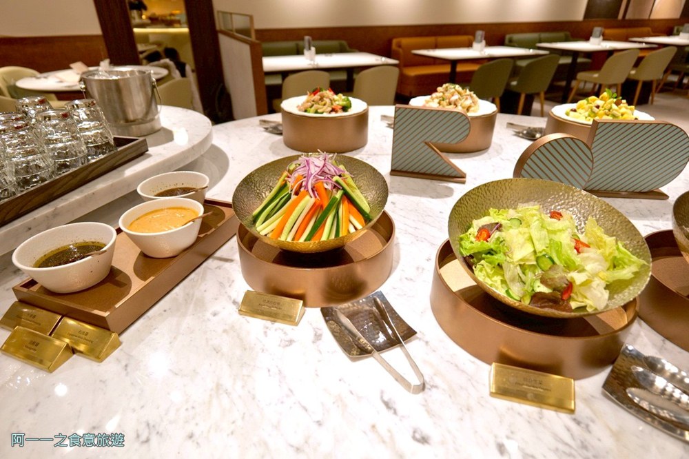 朵頤牛排台北新光站前店.台北車站吃到飽.牛排.龍蝦.聚餐