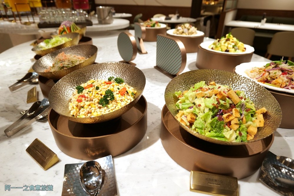 朵頤牛排台北新光站前店.台北車站吃到飽.牛排.龍蝦.聚餐