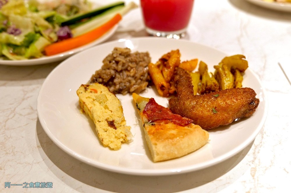 朵頤牛排台北新光站前店.台北車站吃到飽.牛排.龍蝦.聚餐