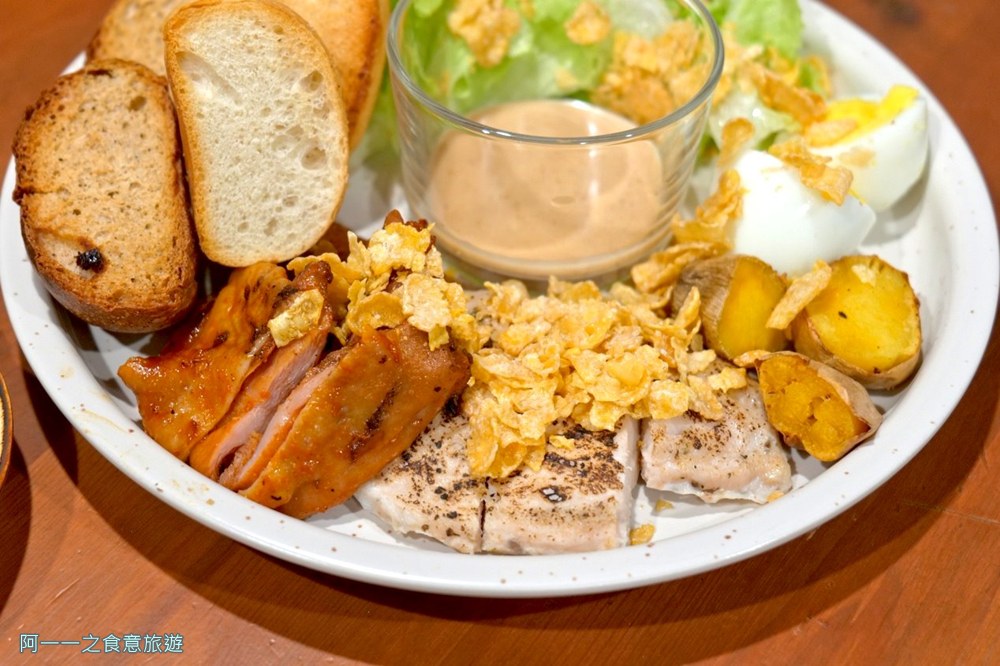 凹屋咖啡.士林站早午餐.咖啡廳.甜點下午茶