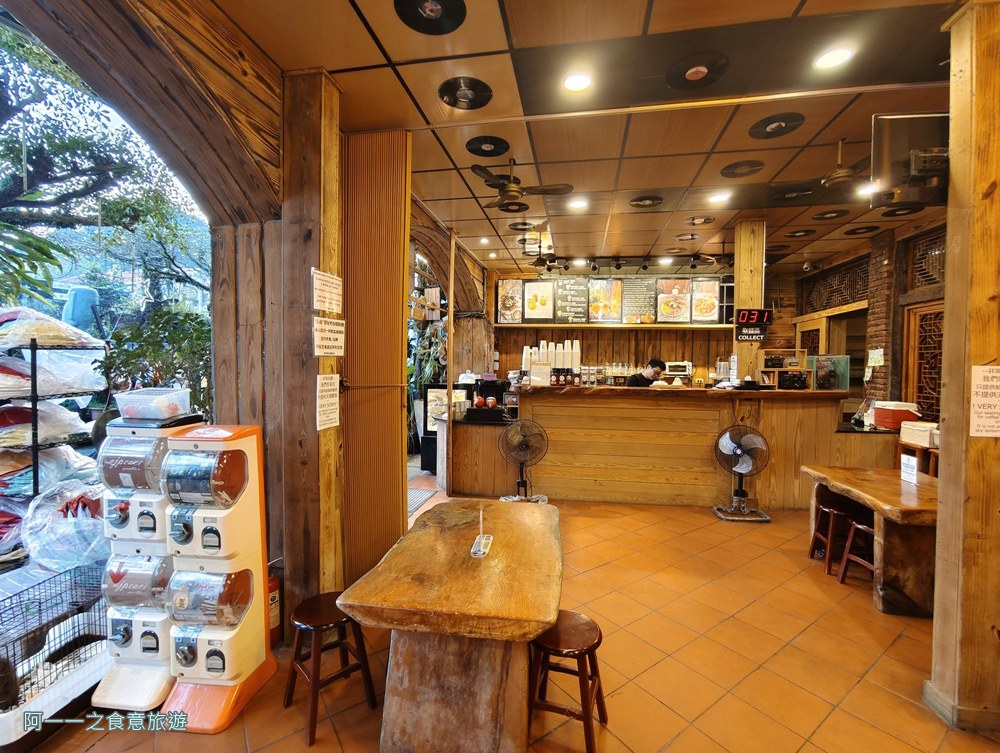 十分樓仔厝咖啡.十分老街美食.平溪線一日遊